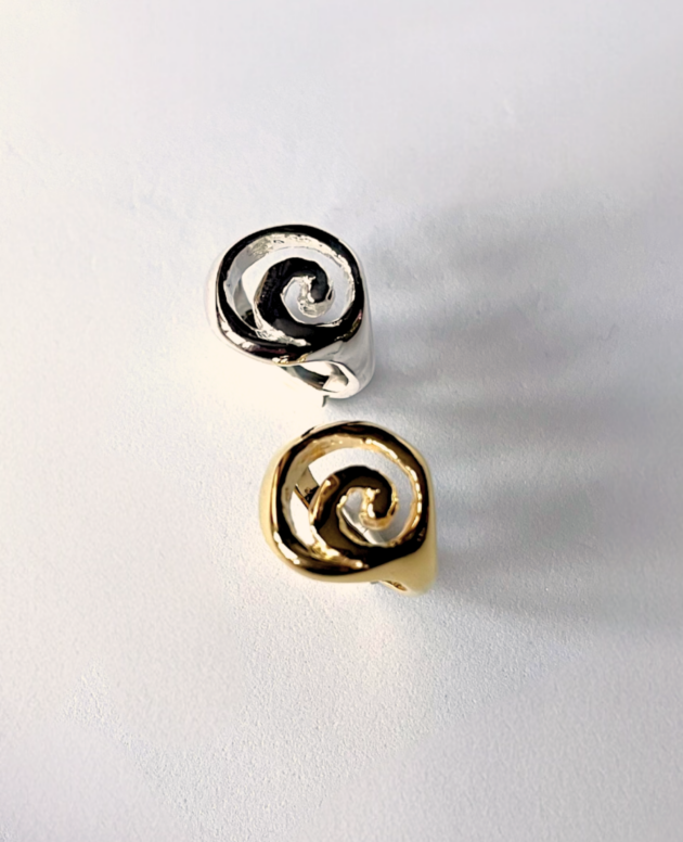 Noema Spiral Yüzük